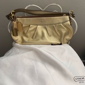 COACH bag | | original hang tags and duster bag